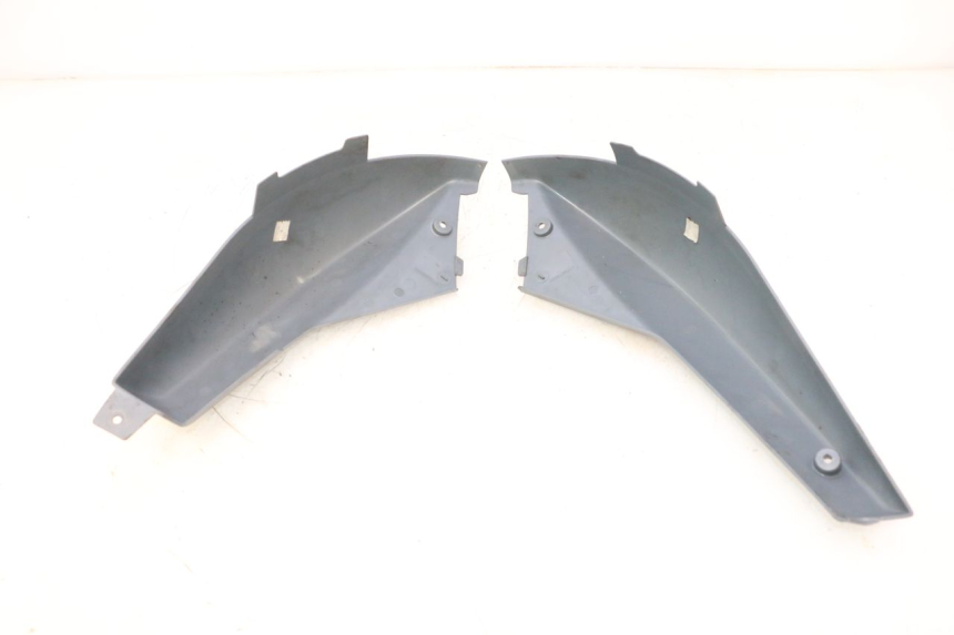 photo de CARENA POSTERIORE PEUGEOT LUDIX ONE 14P 50 (2004 - 2013) - Stato della superficie e materiale