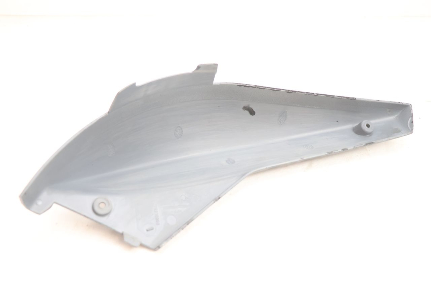 photo de CARENA POSTERIORE PEUGEOT LUDIX ONE 50 (2004 - 2006) - Altra vista dell'articolo