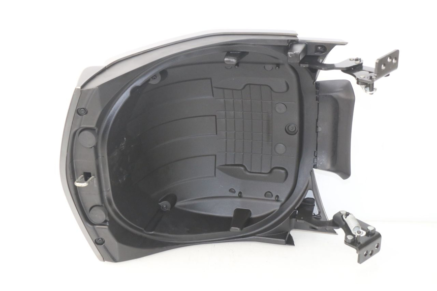 photo de Carena posteriore PEUGEOT METROPOLIS 400 (2017 - 2020) - Dettaglio del componente