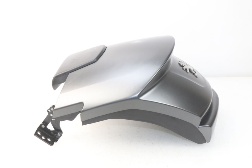 photo de Carena posteriore PEUGEOT METROPOLIS 400 (2017 - 2020) - Primo piano tecnico