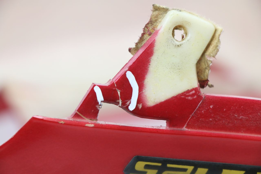 photo de Carena posteriore LINHAI MONARCH 125 (2003 - 2005) - Primo piano tecnico