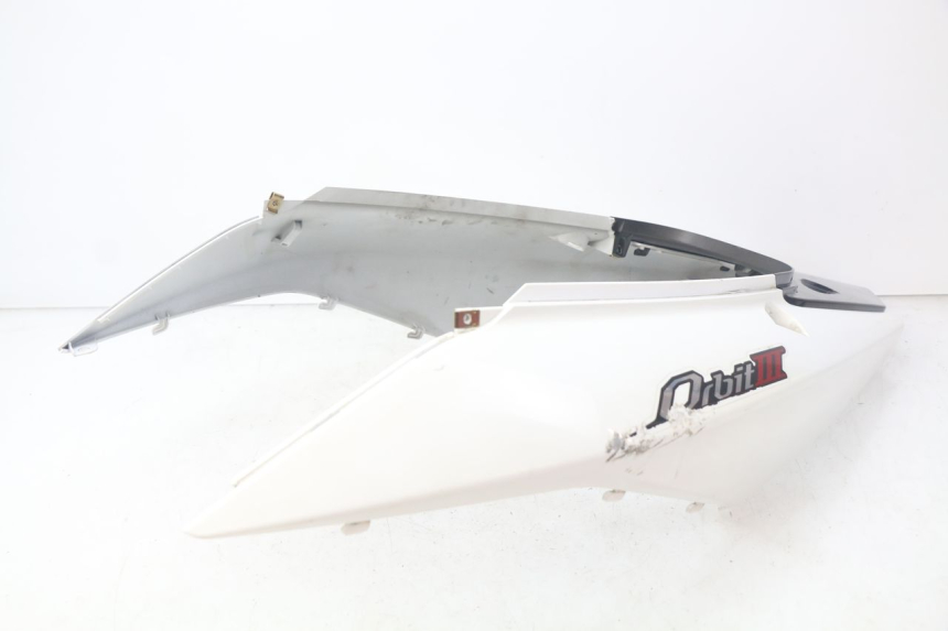 photo de CARENAGE POSTERIORE SYM ORBIT III 3 4T 50 (2018 - 2021) - Zoom sullo stato d'uso