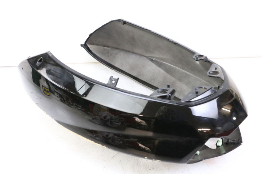 photo de CARENAGE POSTERIORE PEUGEOT KISBEE 4T 50 (2018 - 2022) - Dettaglio del componente