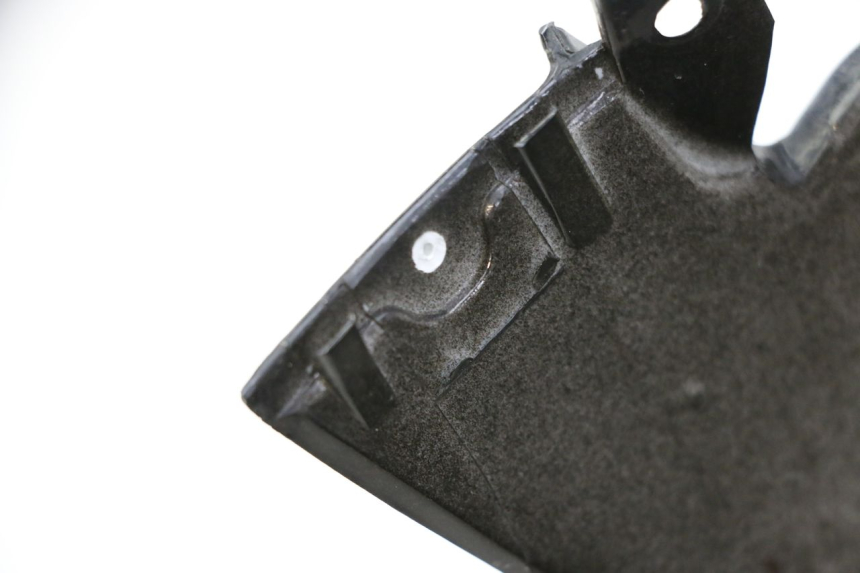 photo de CARENAGE POSTERIORE PEUGEOT KISBEE 4T 50 (2018 - 2022) - Altra vista dell'articolo