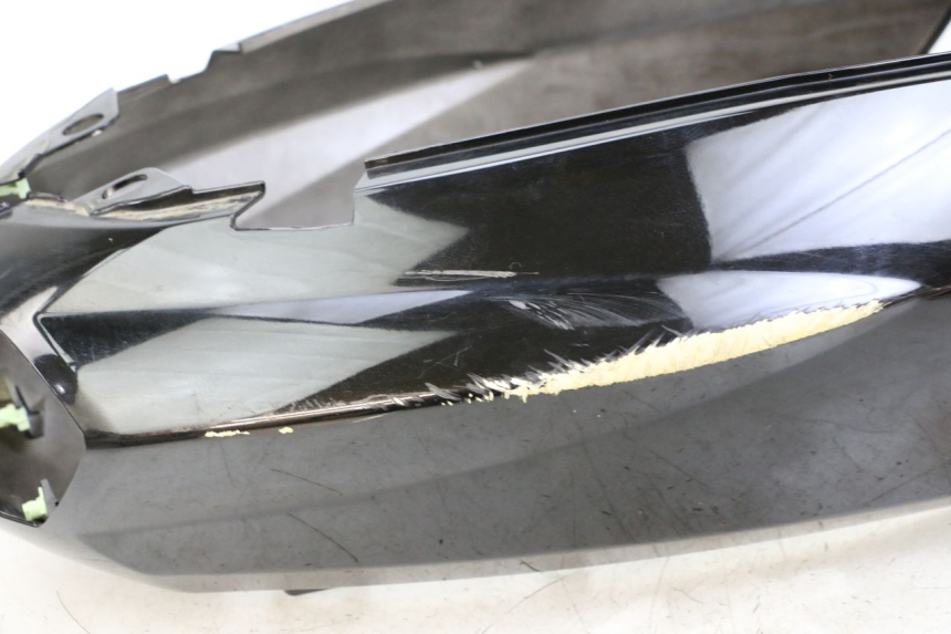 photo de CARENAGE POSTERIORE PEUGEOT KISBEE 4T 50 (2018 - 2022) - Primo piano tecnico