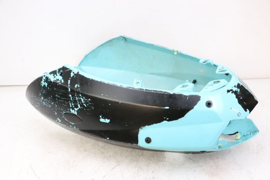 photo de CARENA POSTERIORE PEUGEOT STREETZONE 4T 50 (2018 - 2023) - Dettaglio del componente