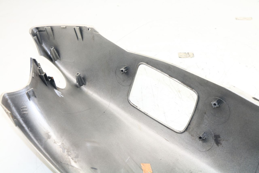 photo de Carena posteriore MBK SKYLINER 125 (2001 - 2003) - Dettagli dei punti di fissaggio