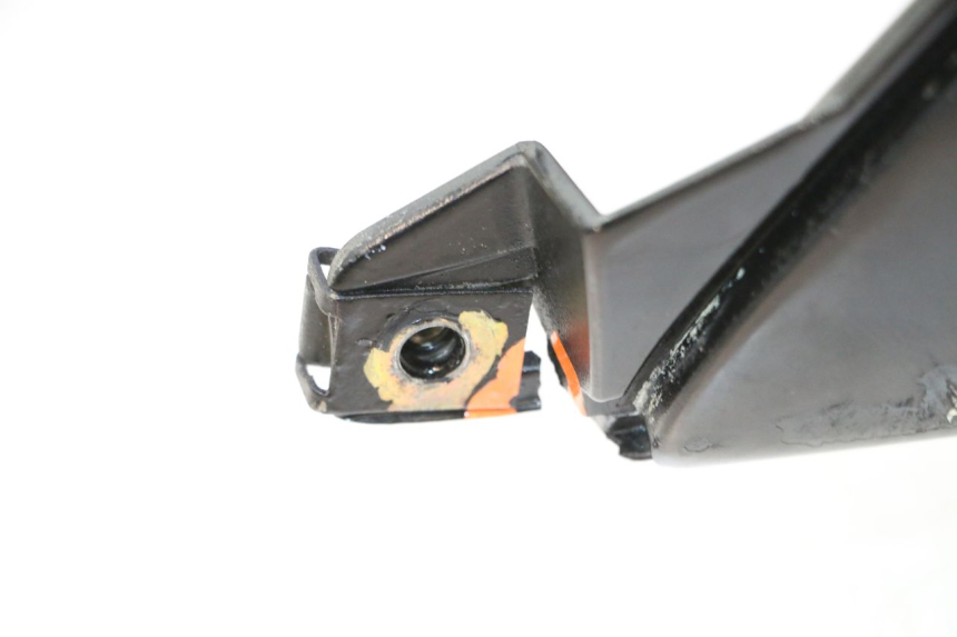 photo de CARENA POSTERIORE PEUGEOT SPEEDFIGHT 2 AC 50 (2000 - 2009) - Zoom sullo stato d'uso