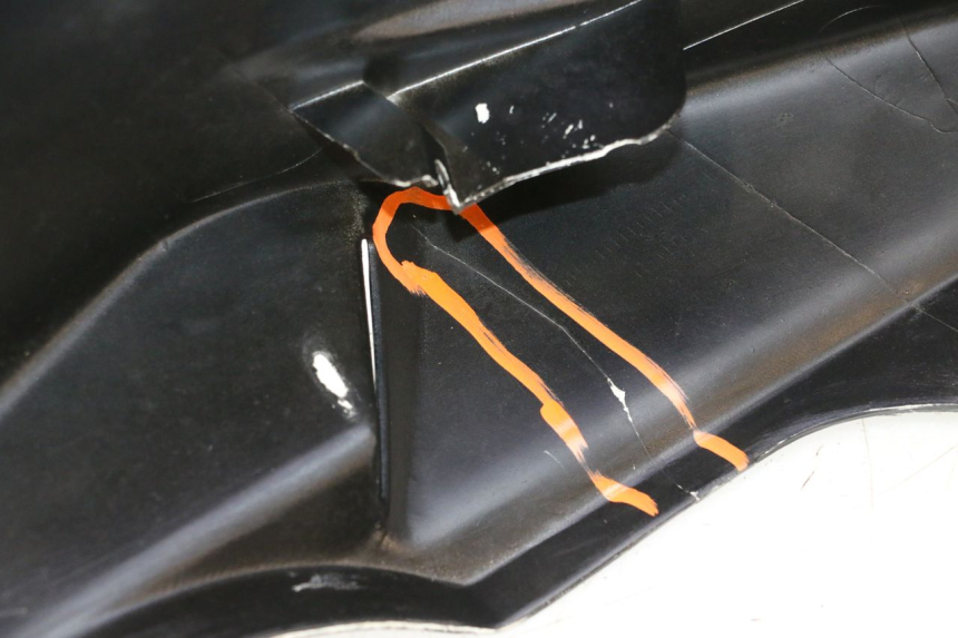 photo de CARENA POSTERIORE PEUGEOT SPEEDFIGHT 2 AC 50 (2000 - 2009) - Marcature e riferimenti originali