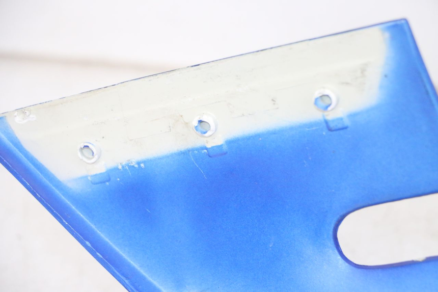 photo de CARENA POSTERIORE PEUGEOT SPEEDFIGHT 2 LC 50 (2000 - 2009) - Caratteristiche distintive