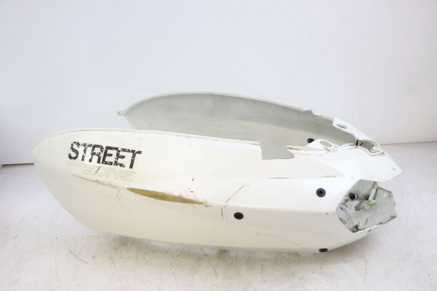 photo de CARENA POSTERIORE PEUGEOT STREETZONE 2T 50 (2014 - 2019) - Zoom sullo stato d'uso