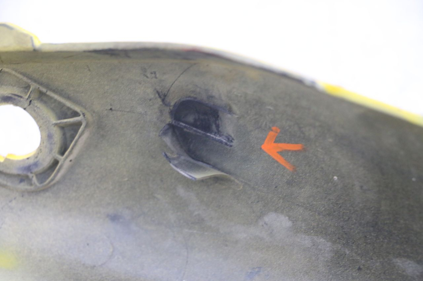 photo de CARENA POSTERIORE SUZUKI SV N 650 (1999 - 2002) - Panoramica del profilo