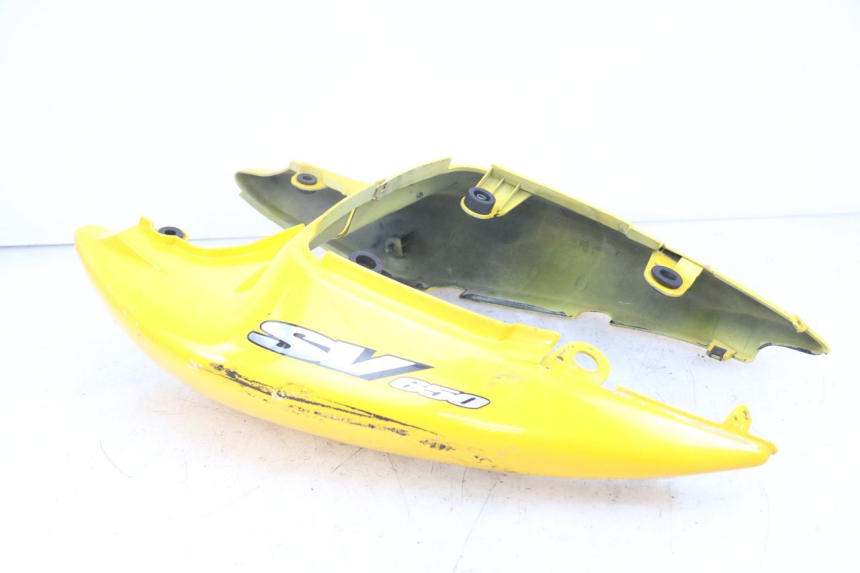 photo de CARENA POSTERIORE SUZUKI SV N 650 (1999 - 2002) - Dettagli dei punti di fissaggio