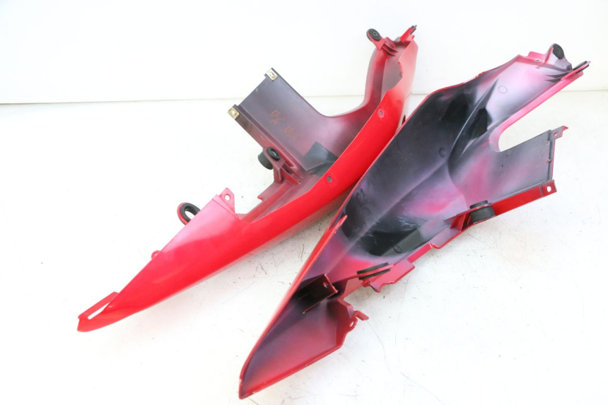 photo de CARENA POSTERIORE SUZUKI SV S 650 (2003 - 2009) - Ricambio usato controllato