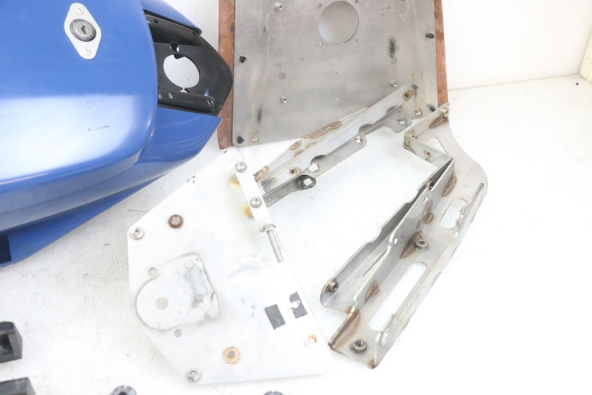 photo de CARENA POSTERIORE YAMAHA TDM ABS 900 (2002 - 2014) - Zoom qualità usato