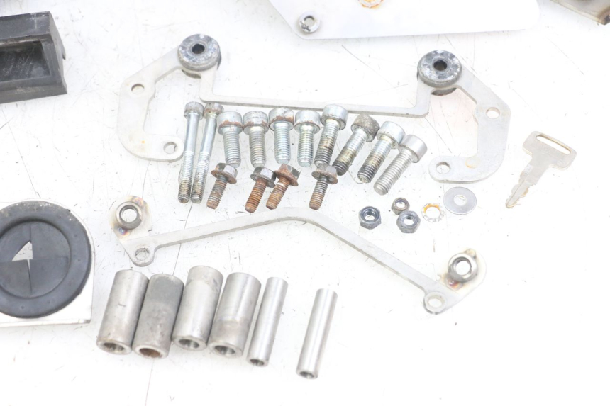 photo de CARENA POSTERIORE YAMAHA TDM ABS 900 (2002 - 2014) - Panoramica del profilo