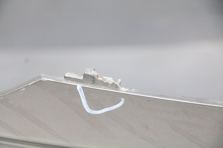 photo de Carena posteriore PEUGEOT TWEET ACTIVE 4T 50 (2018 - 2022) - Ispezione visiva dettagliata