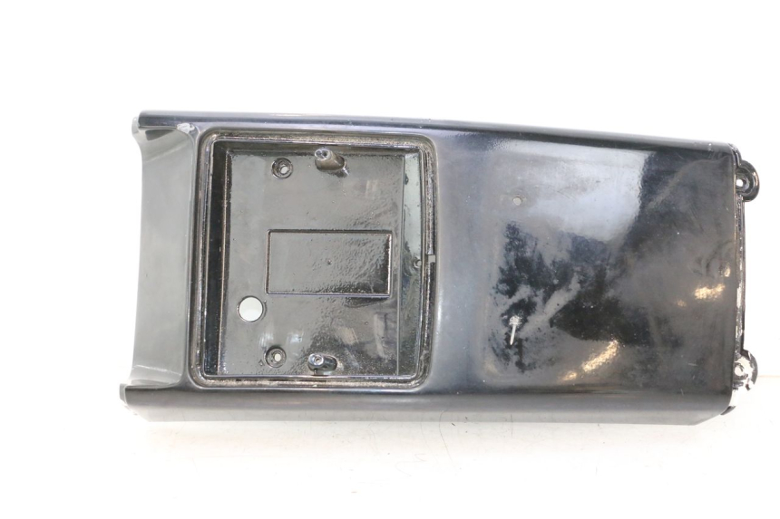 photo de CARENA POSTERIORE PIAGGIO VESPA PK FL 2T 50 (1990 - 1996) - Primo piano tecnico