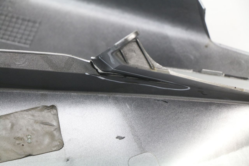 photo de CARENA POSTERIORE HONDA VFR F 1200 (2010 - 2015) - Dettaglio del componente