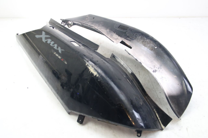 photo de CARENA POSTERIORE YAMAHA XMAX X-MAX 125 (2006 - 2009) - Vista principale