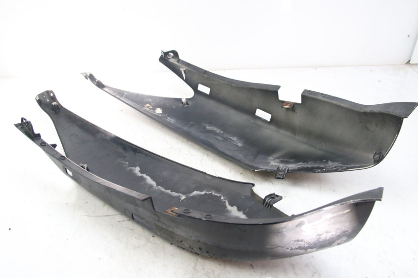 photo de CARENA POSTERIORE YAMAHA XMAX X-MAX 125 (2006 - 2009) - Ricambio usato controllato