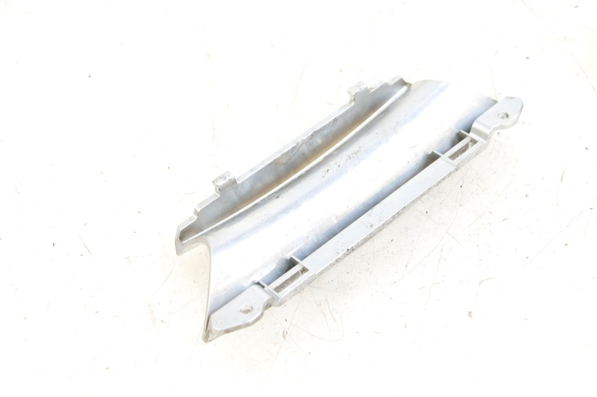 photo de CARENA POSTERIORE PIAGGIO X10 125 (2012 - 2017) - Zoom sullo stato d'uso