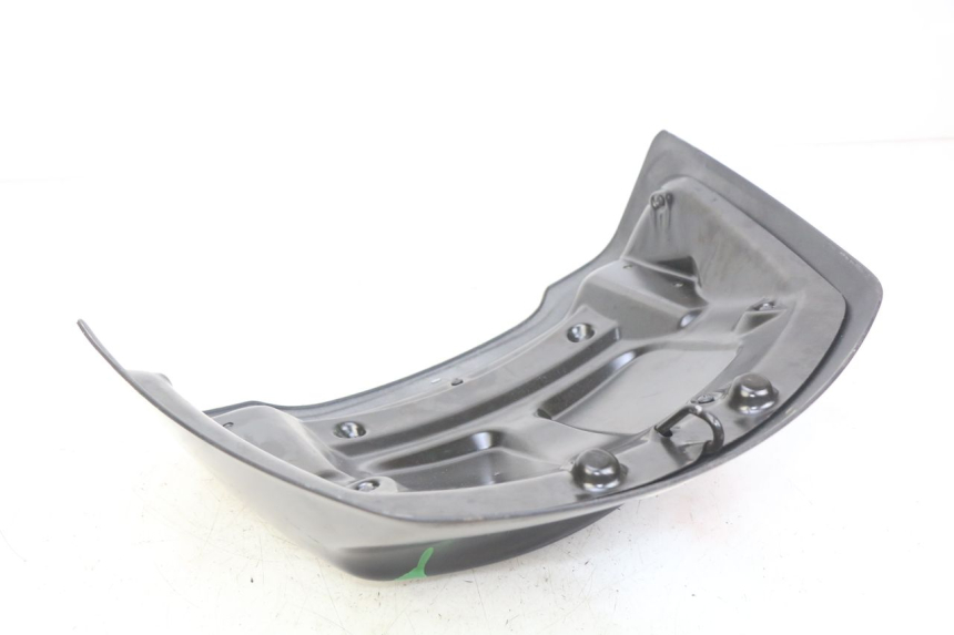 photo de CARENA POSTERIORE PIAGGIO XEVO - X EVO 125 (2007 - 2017) - Zoom sullo stato d'uso