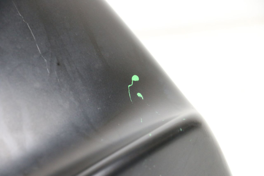 photo de CARENA POSTERIORE PIAGGIO XEVO - X EVO 125 (2007 - 2017) - Zoom sullo stato d'uso