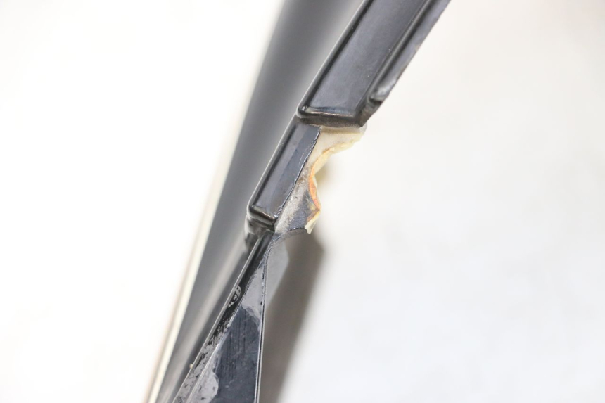 photo de CARENA POSTERIORE YAMAHA XJ F 900 (1983 - 1994) - Dettagli dei punti di fissaggio