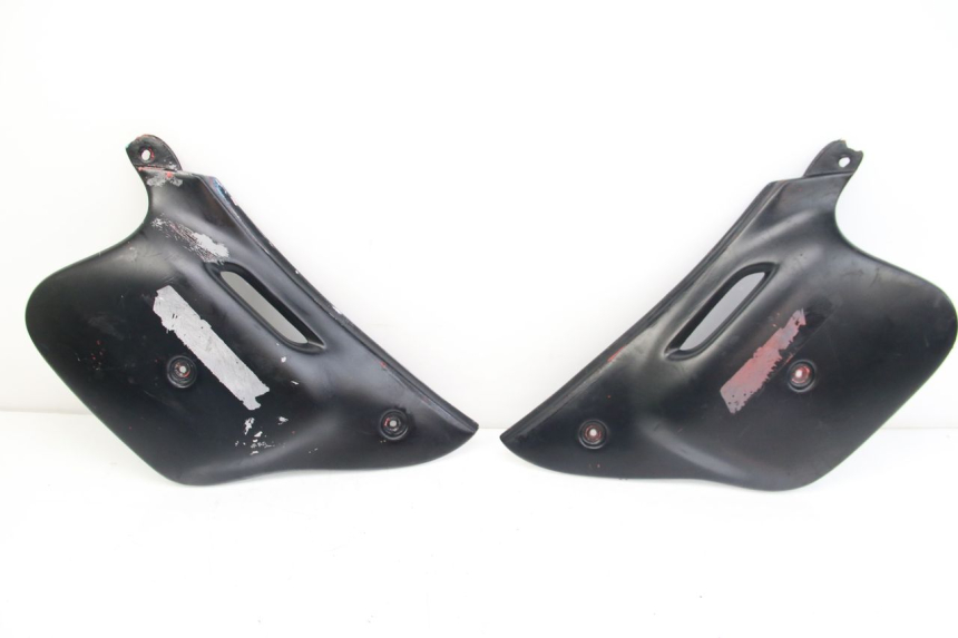 photo de CARENA POSTERIORE PEUGEOT XP6 50 (1997 - 2003) - Vista principale