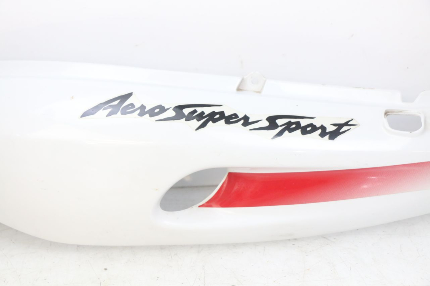 photo de CARENAGE POSTERIORE YAMAHA YZF R THUNDERCAT 600 (1996 - 2003) - Caratteristiche distintive