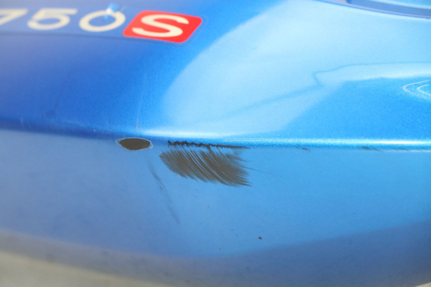 photo de CARENAGE POSTERIORE KAWASAKI Z S 750 (2003 - 2006) - Zoom sullo stato d'uso