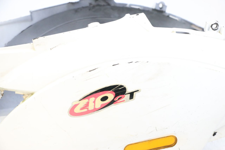 photo de CARENA POSTERIORE PIAGGIO ZIP 2T 50 (2009 - 2019) - Zoom sullo stato d'uso