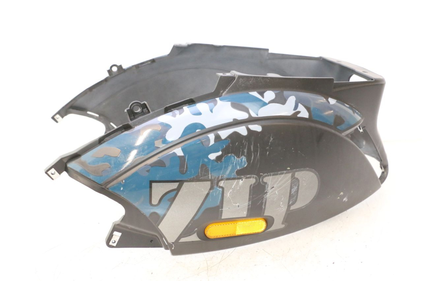 photo de CARENA POSTERIORE PIAGGIO ZIP 2T 50 (2009 - 2019) - Altra angolazione