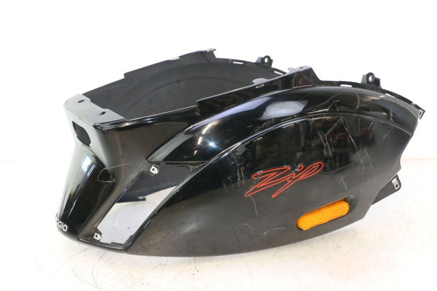 photo de CARENA POSTERIORE PIAGGIO ZIP IGET 4T 50 (2021 - 2023) - Dettagli dei punti di fissaggio