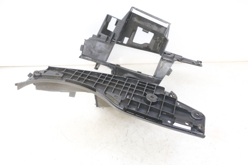 photo de SERBATOIO COPERCHIO SUZUKI BURGMAN 125 (2007 - 2014) - Altra angolazione