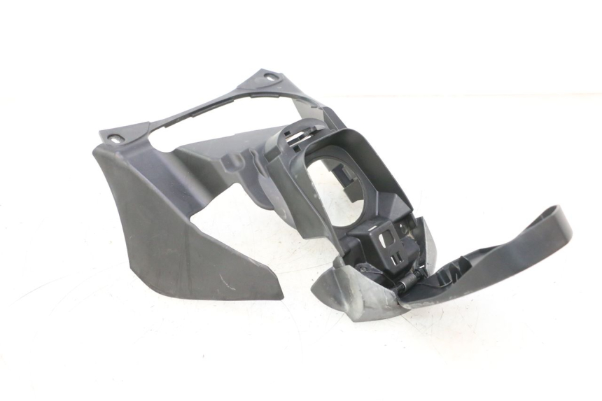 photo de Carena serbatoio BMW C SPORT 650 (2015 - 2021) - Dettagli dei punti di fissaggio
