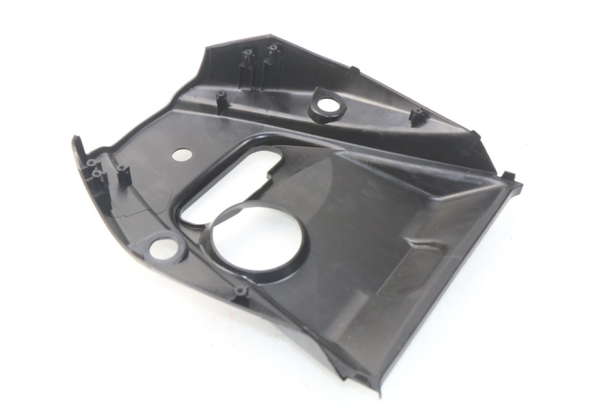 photo de CARENAGE RESERVOIR SYM CROX 4T 50 (2016 - 2023) - Zoom sullo stato d'uso