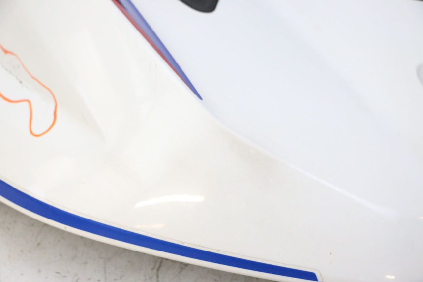 photo de SERBATOIO COPERCHIO DESTRO BMW G310 R 310 (2016 - 2020) - Primo piano ad alta risoluzione