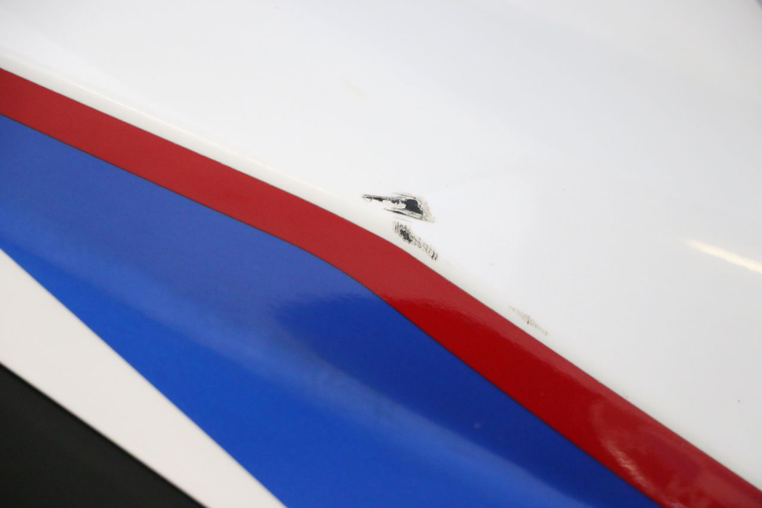 photo de SERBATOIO COPERCHIO DESTRO BMW G310 R 310 (2016 - 2020) - Dettaglio del componente