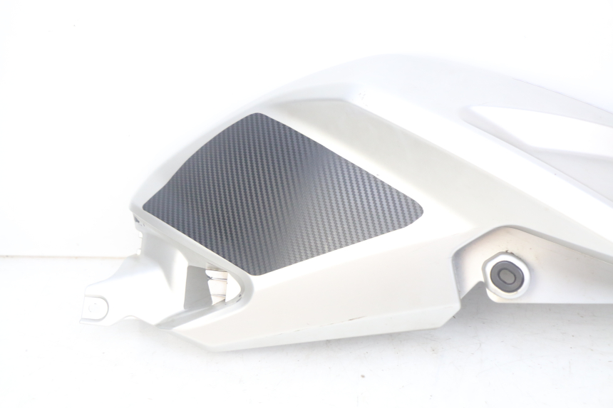 photo de CARENATURA SERBATOIO DESTRO YAMAHA MT ABS 125 (2014 - 2018) - Zoom sullo stato d'uso