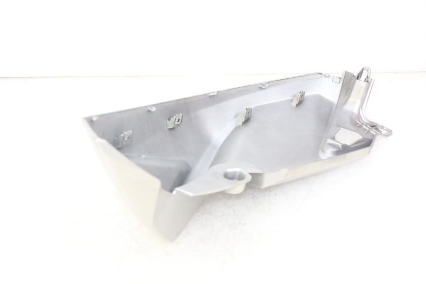 photo de CARENATURA SERBATOIO DESTRO YAMAHA MT ABS 125 (2014 - 2018) - Ricambio usato controllato