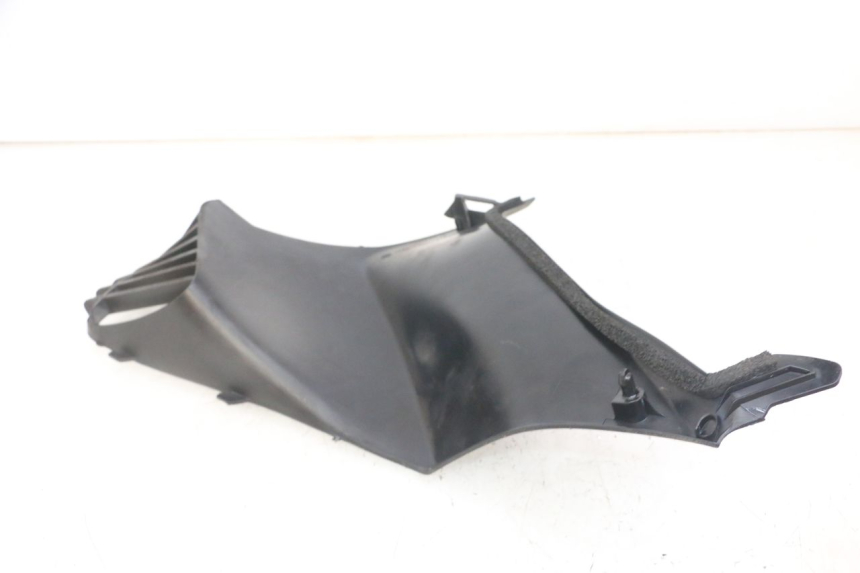 photo de SERBATOIO COPERCHIO DESTRO HONDA NTV DEAUVILLE ABS 700 (2007 - 2016) - Zoom sullo stato d'uso