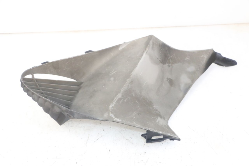 photo de SERBATOIO COPERCHIO DESTRO HONDA NTV DEAUVILLE ABS 700 (2007 - 2016) - Dettagli dei punti di fissaggio