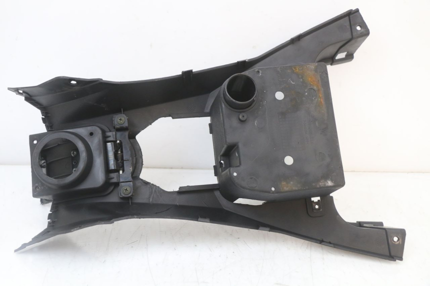 photo de SERBATOIO COPERCHIO LONGJIA EASY MAX 125 (2020 - 2024) - Dettagli dei punti di fissaggio