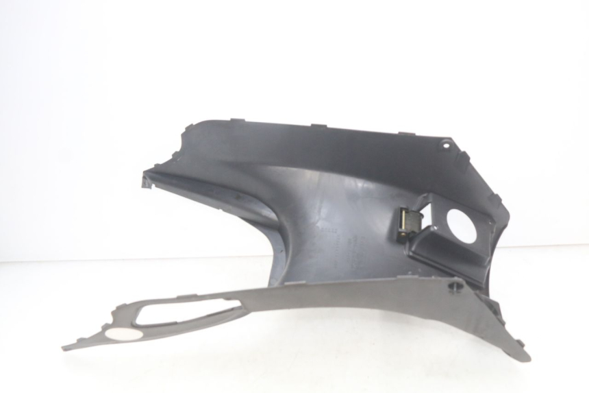 photo de CARENAGE RESERVOIR HONDA FES PANTHEON 2T 125 (1998 - 2002) - Zoom sullo stato d'uso