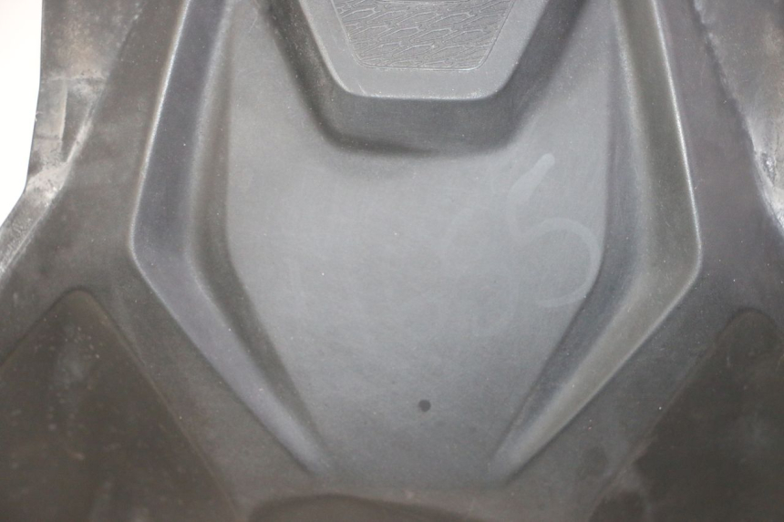 photo de SERBATOIO COPERCHIO BMW G310 R 310 (2016 - 2020) - Zoom sullo stato d'uso