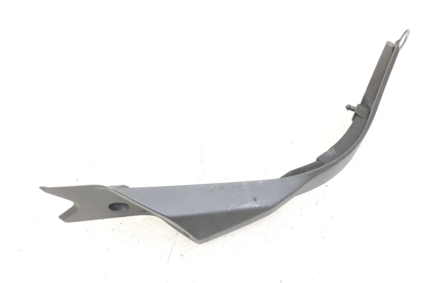 photo de SERBATOIO COPERCHIO SINISTRO KAWASAKI ER-6 ER6 N 650 (2012 - 2016) - Primo piano tecnico