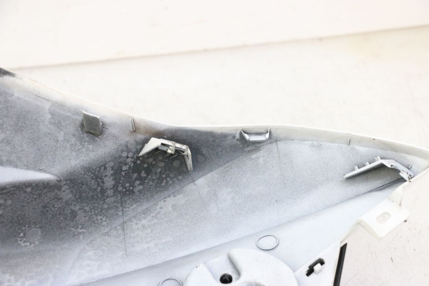 photo de SERBATOIO COPERCHIO SINISTRO BMW G310 R 310 (2016 - 2020) - Altra angolazione