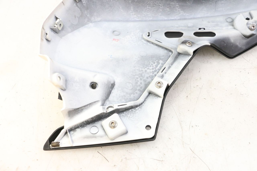 photo de SERBATOIO COPERCHIO SINISTRO BMW G310 R 310 (2016 - 2020) - Vista d'insieme del prodotto